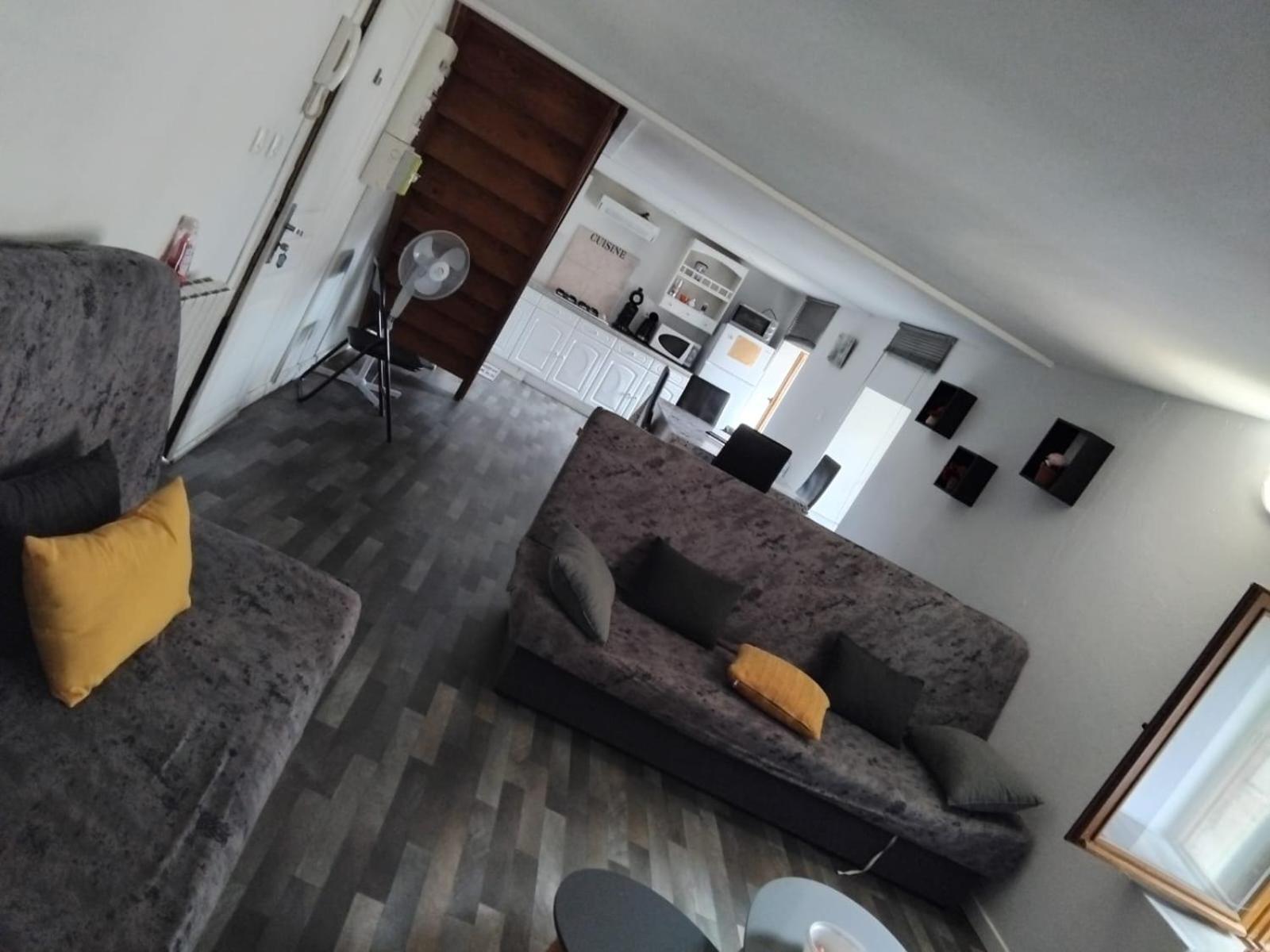 Appartement En Duplex 1 Mirecourt Kültér fotó