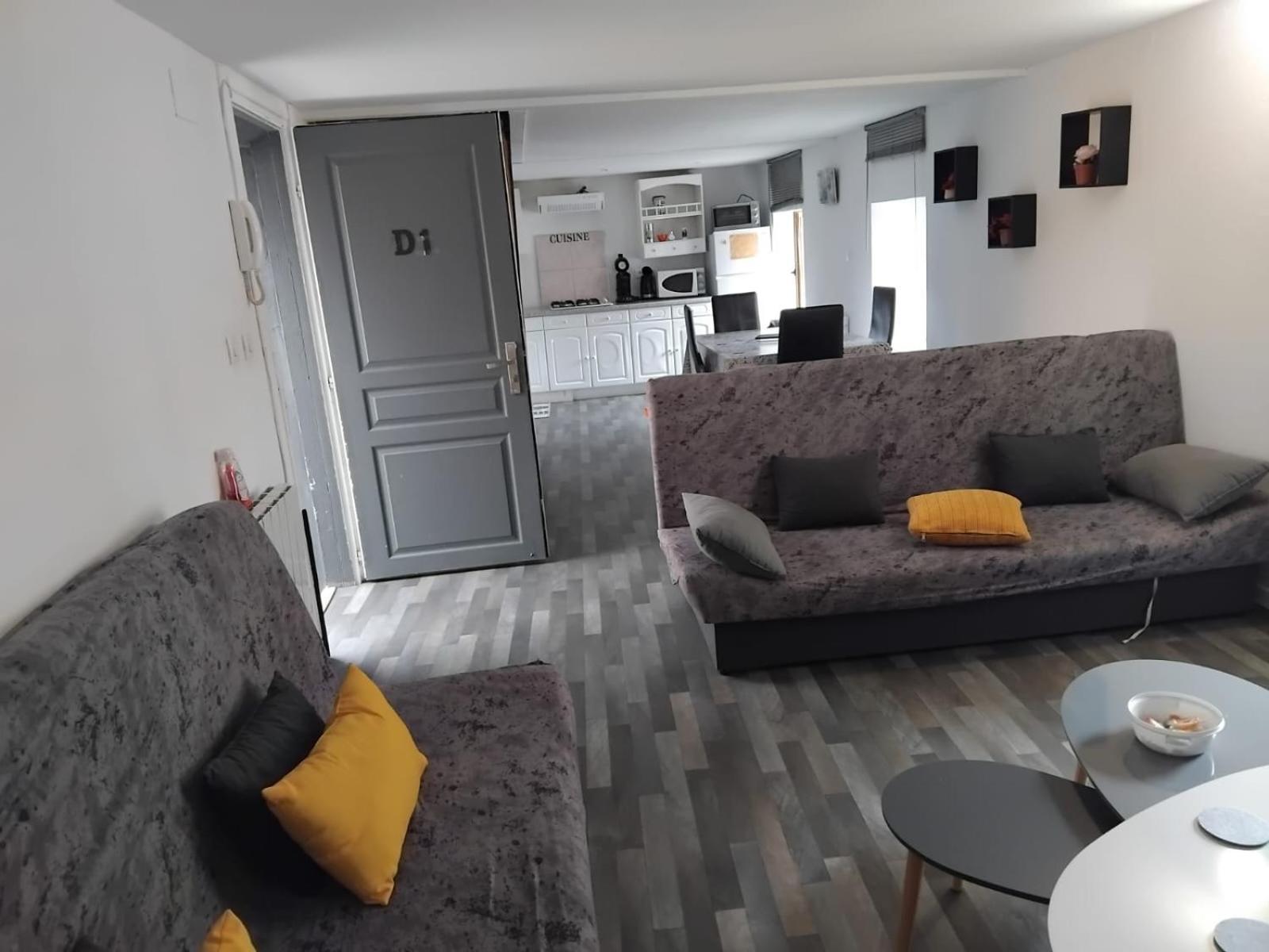 Appartement En Duplex 1 Mirecourt Kültér fotó